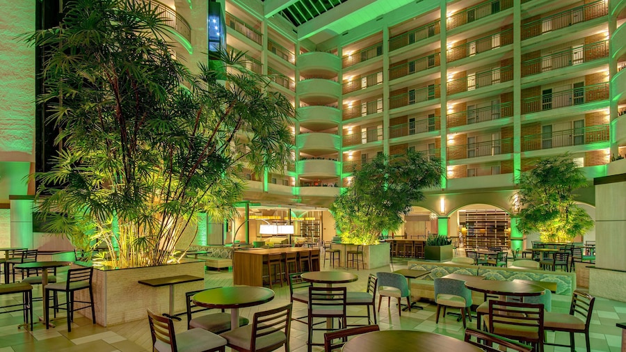 Embassy Suites by Hilton Jacksonville Baymeadows