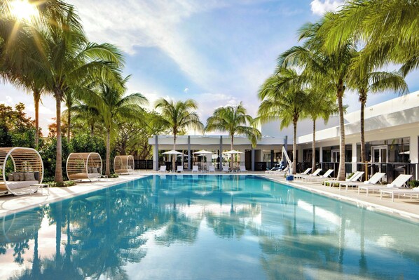Outdoor pool, open 6:30 AM to 8:00 PM, pool umbrellas, sun loungers