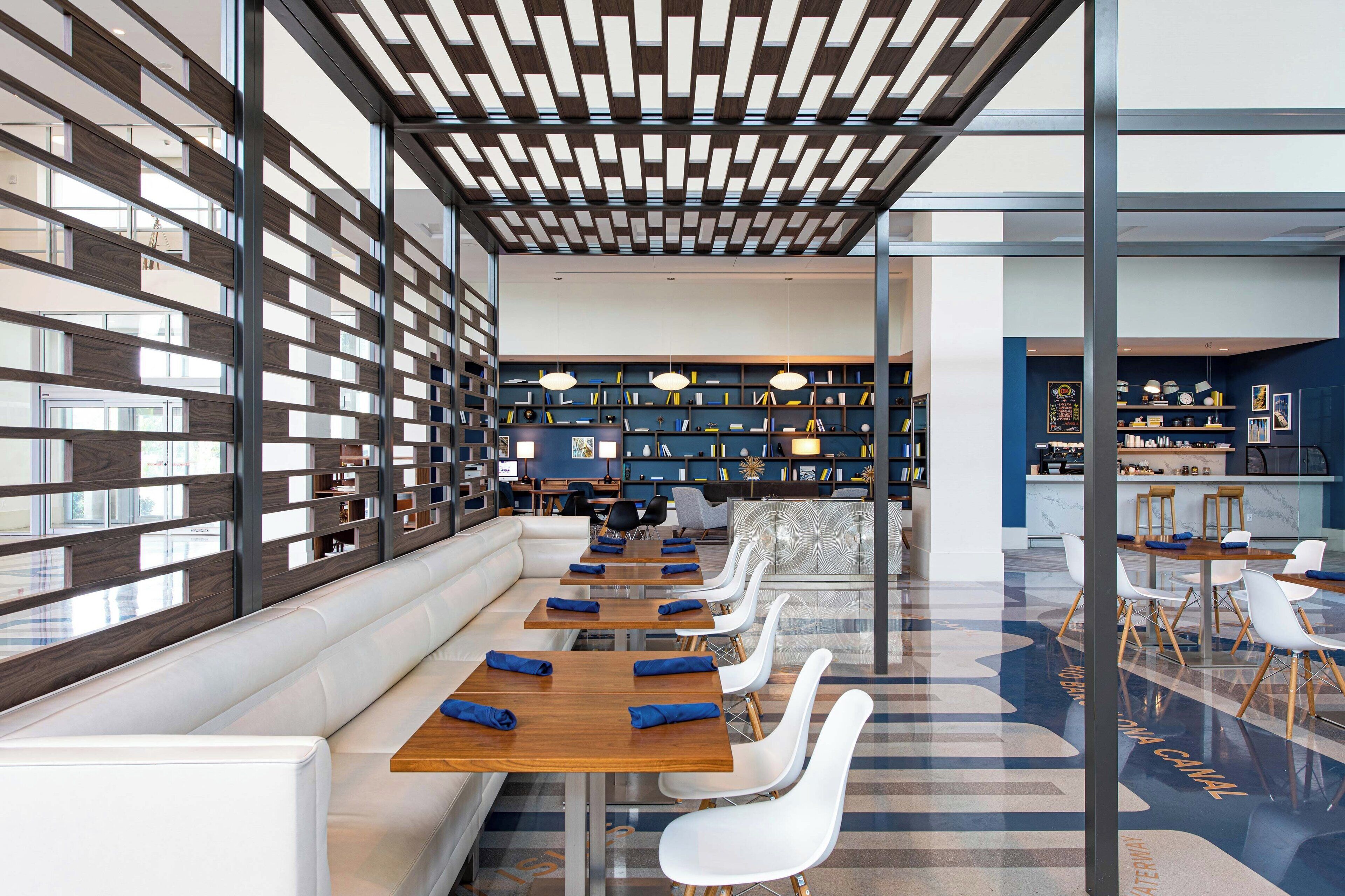 Se sirven desayunos, almuerzos y cenas