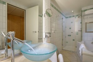 Room, 1 King Bed (Relaxation) | Bathroom