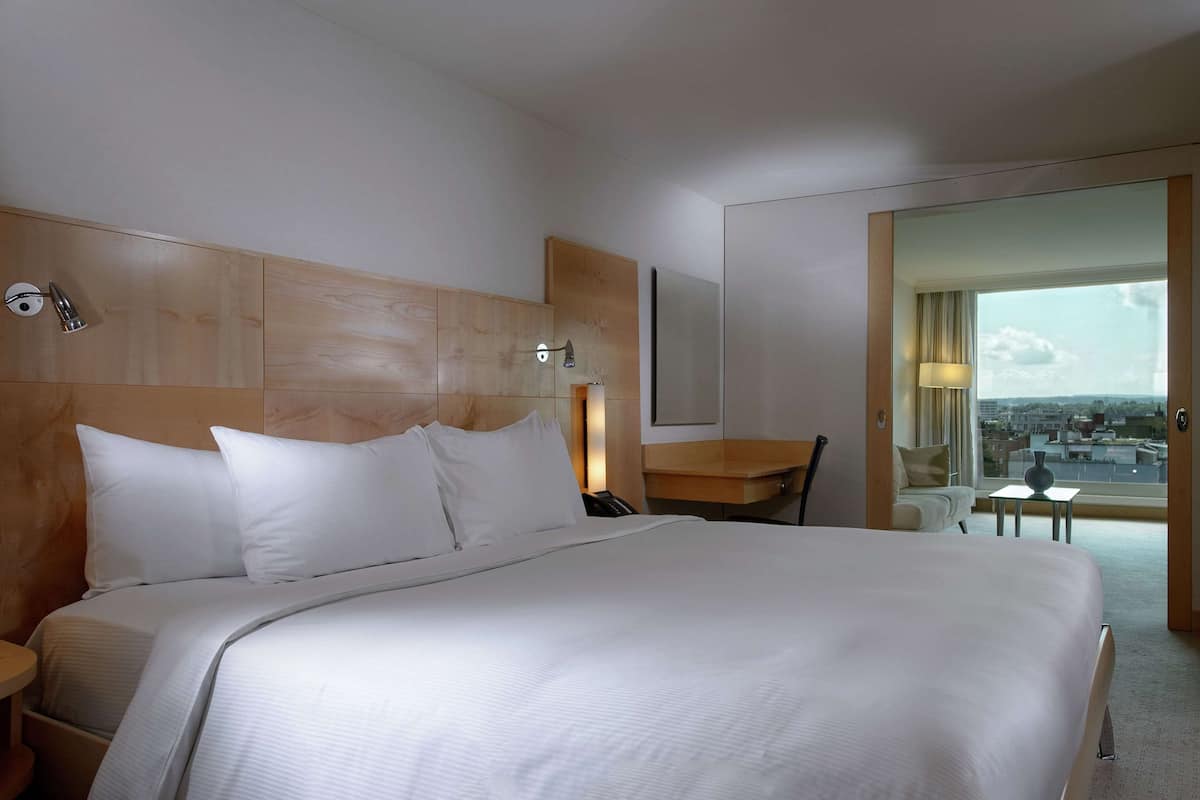1 habitación, ropa de cama hipoalergénica y minibar