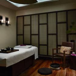 Sauna, hot tub, steam room, body treatments, aromatherapy