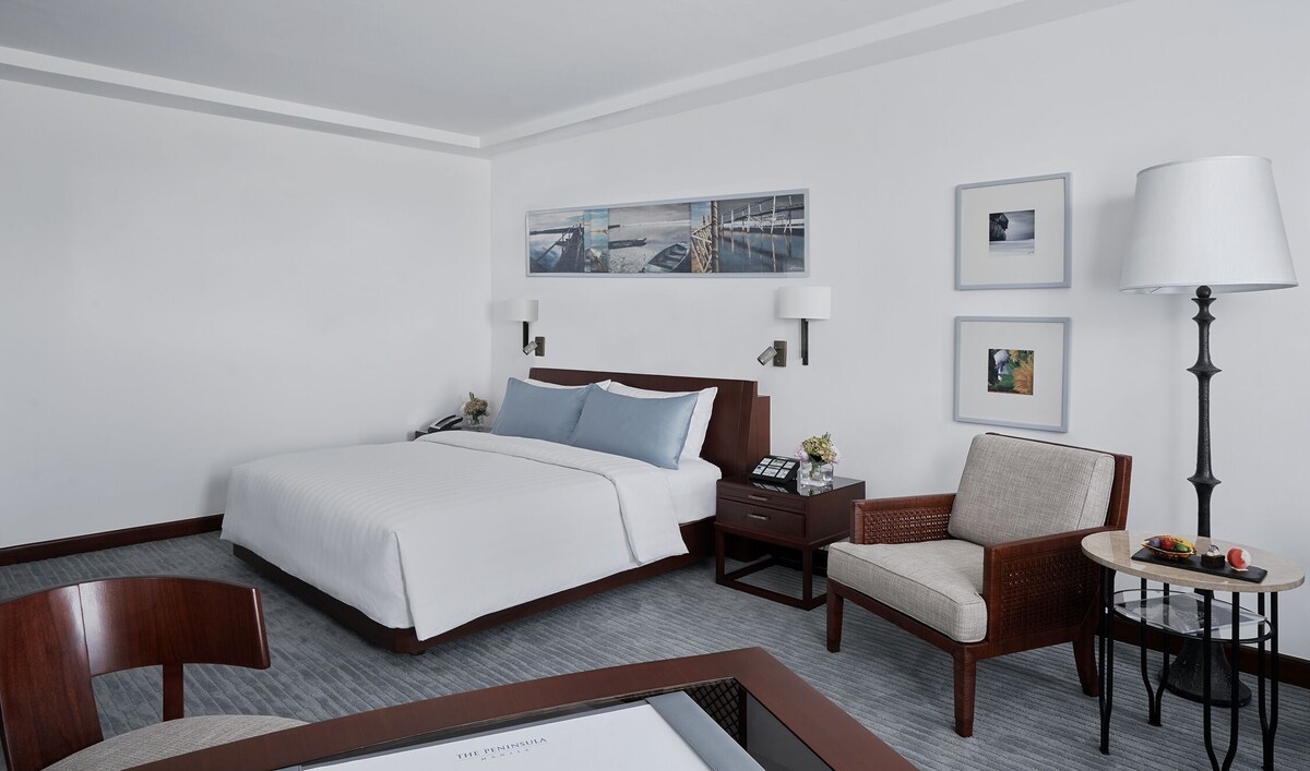 Deluxe Room, 1 King Bed  One Room AU$384