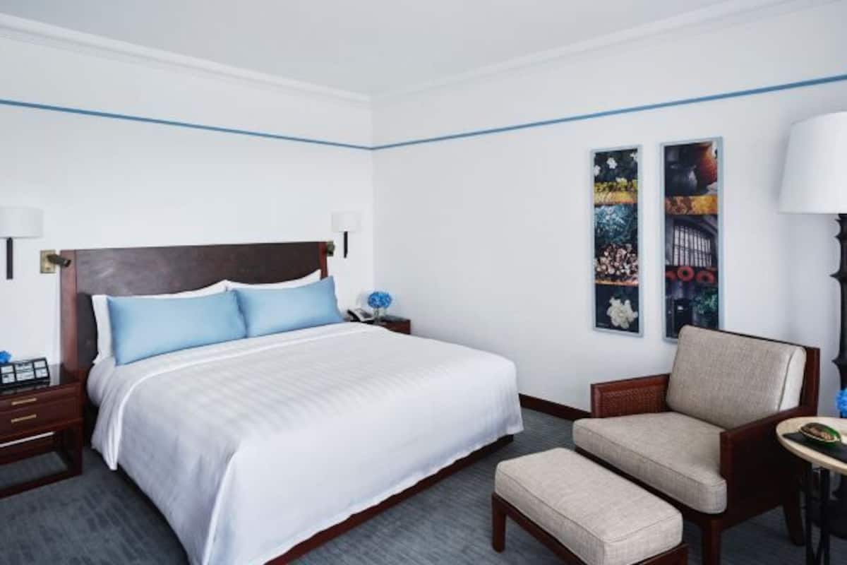 Premium bedding, minibar, in-room safe, desk