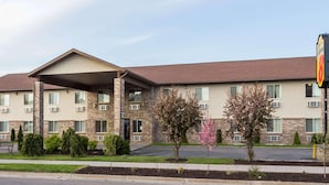 Exterior - Super 8 by Wyndham Rexburg (Rexburg)