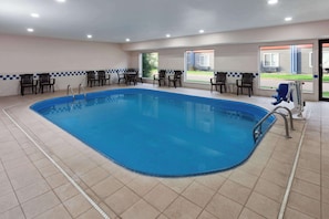Una piscina cubierta