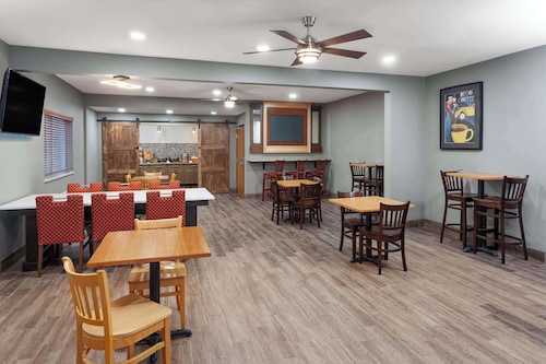 AmericInn by Wyndham Hudson