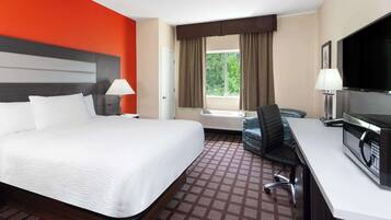 Desk, blackout drapes, iron/ironing board, free WiFi