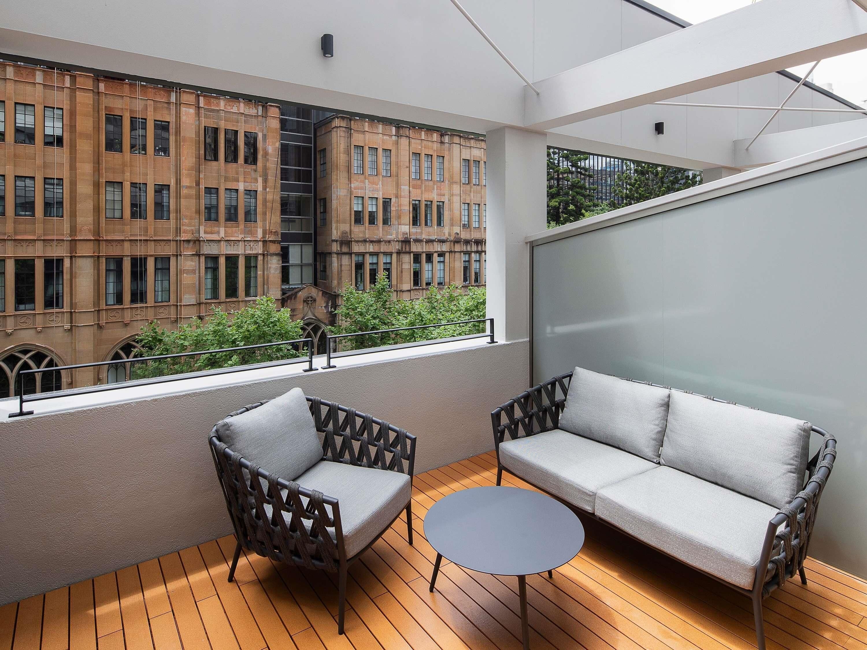 Superior Room, 1 King Bed, Balcony