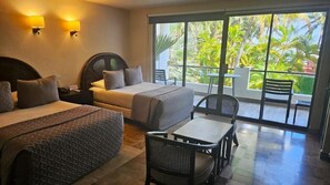 Luxury Junior Suite Lagoon View  | 20 bedrooms, premium bedding, down comforters, pillowtop beds