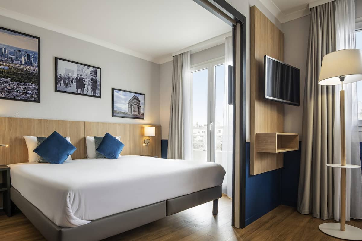 Lejlighed - 1 soveværelse | 1 soveværelse, pengeskab på værelset, skrivebord, lydisolering