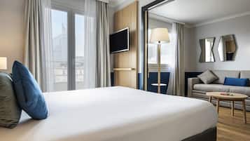 Apartment, Multiple Beds | 1 bedroom, in-room safe, desk, soundproofing