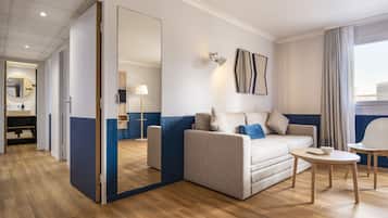 Apartment, Multiple Beds
