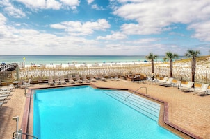 2 outdoor pools, sun loungers