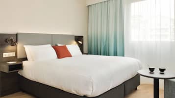 1 chambre, minibar, coffres-forts dans les chambres, bureau