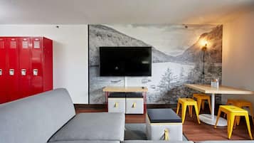 Room, Multiple Beds, Non Smoking | Desk, iron/ironing board, rollaway beds, free WiFi