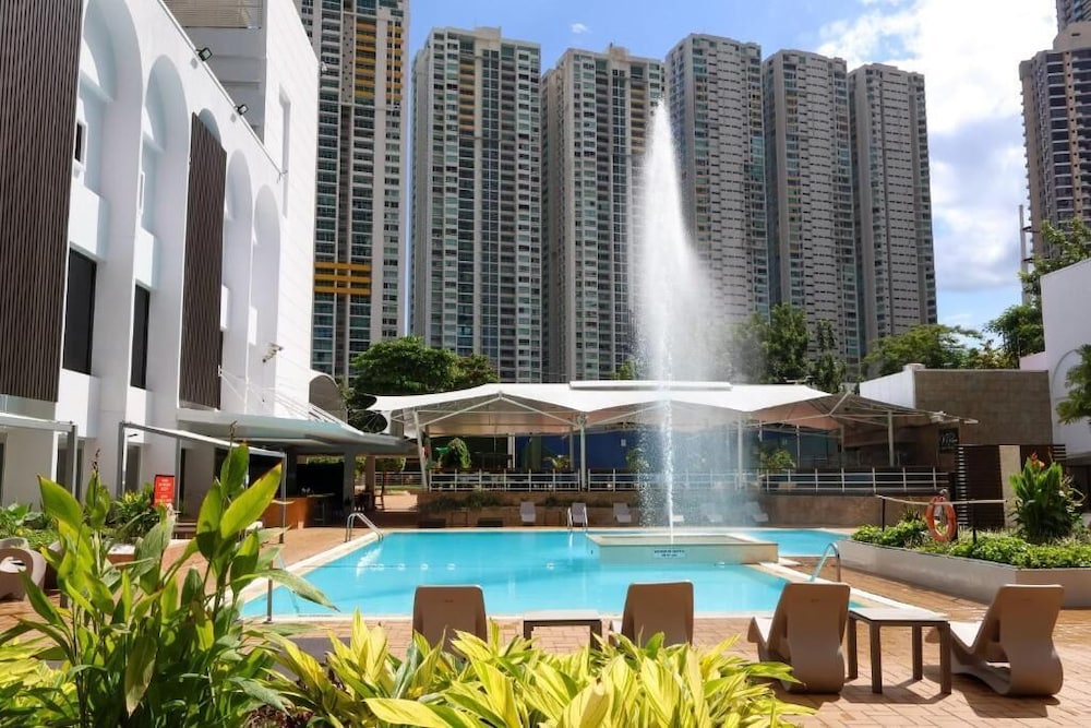 4 Star Hotels