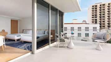 Habitación superior, 2 camas Queen size, Terraza, junto a la alberca | Terraza o patio