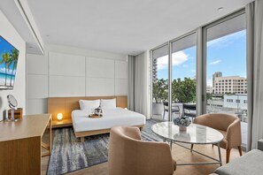 King Suite with Terrace | Premium bedding, pillow-top beds, in-room safe, laptop workspace - Park Central South Beach (Miami Beach)