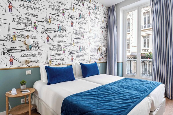 Standard Twin room - Complimentary soft minibar, courtesy tray, Chromecast - Snacks, digital press | Minibar, in-room safe, desk, blackout drapes