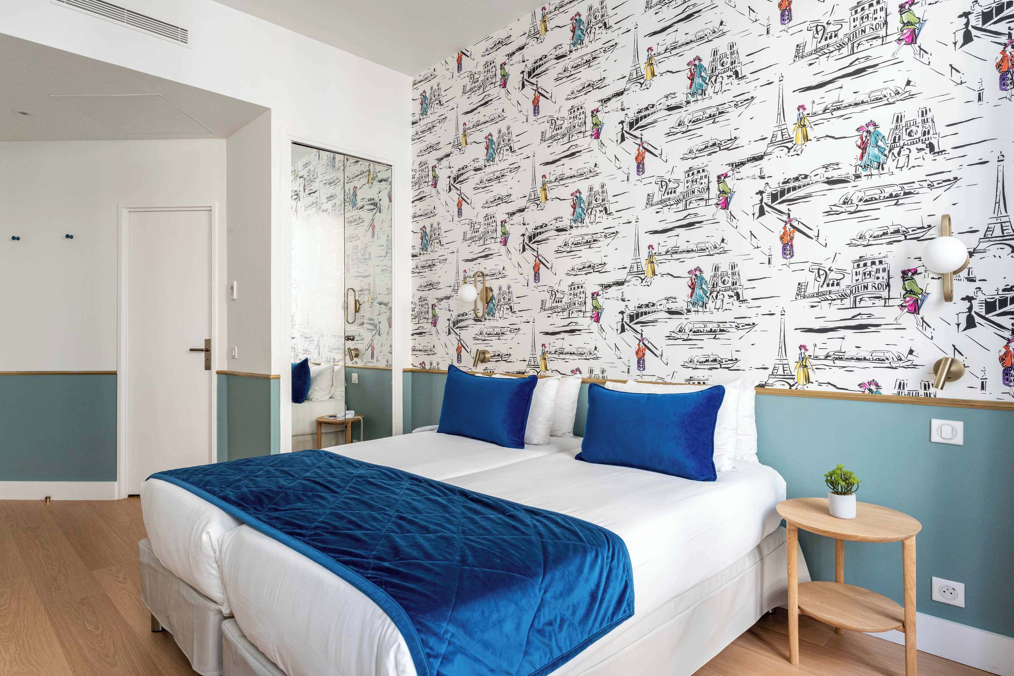 standard twin room - complimentary soft minibar, courtesy tray, chromecast - snacks, digital press | minibar, in-room safe, desk, blackout curtains