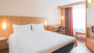 Camera Standard, 1 letto matrimoniale | Biancheria da letto di alta qualità, una cassaforte in camera