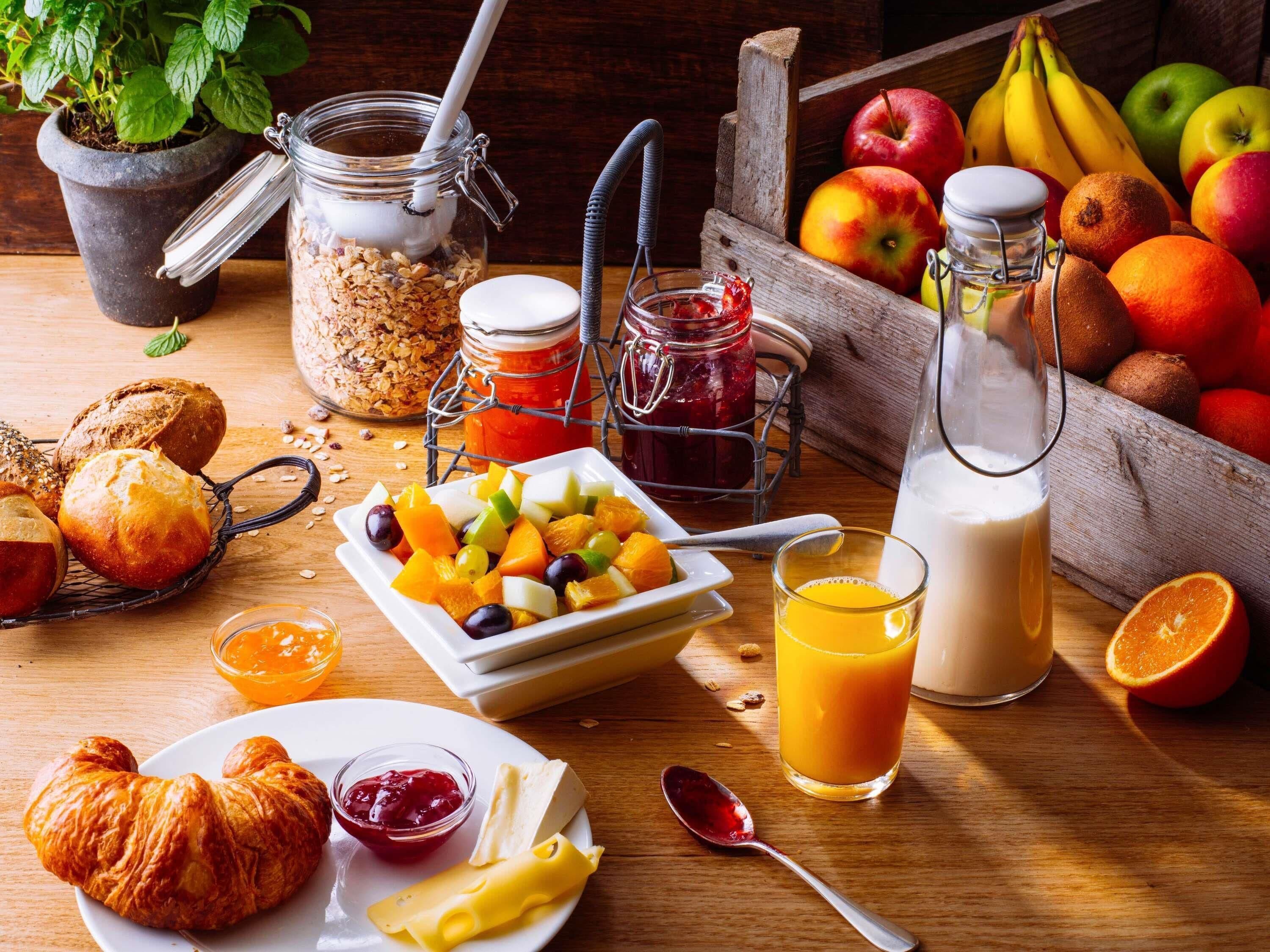 Petit déjeuner buffet servi tous les jours en supplément