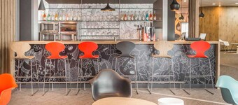 ibis Nantes Centre Tour Bretagne