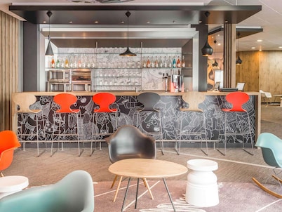 ibis Nantes Centre Tour Bretagne