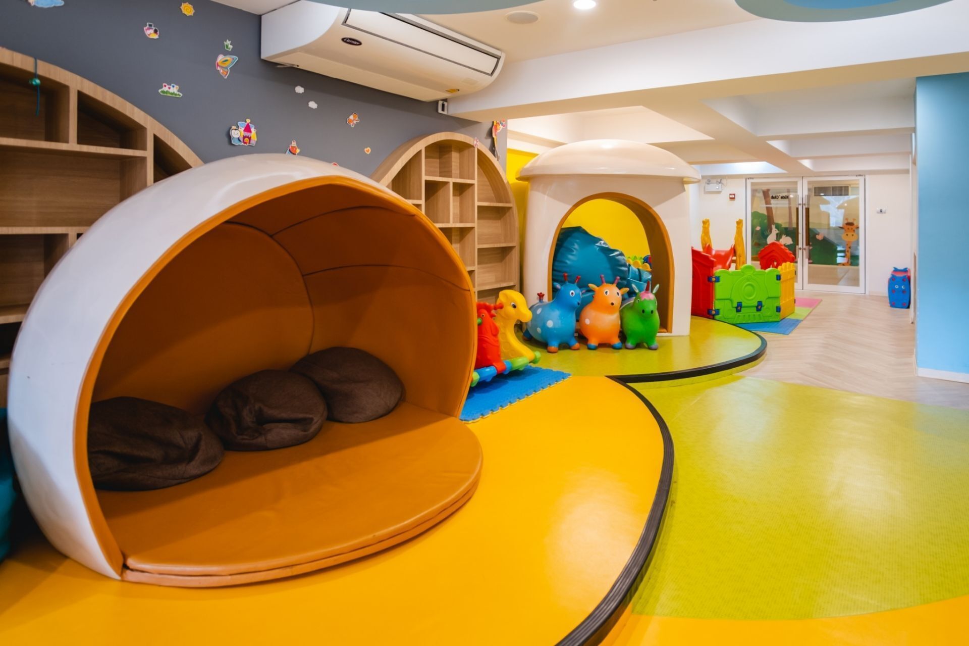 Children’s play area – indoor