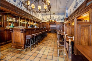 Bar (en la propiedad)