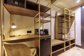 1 chambre, coffre-fort pour ordinateur portable, bureau
