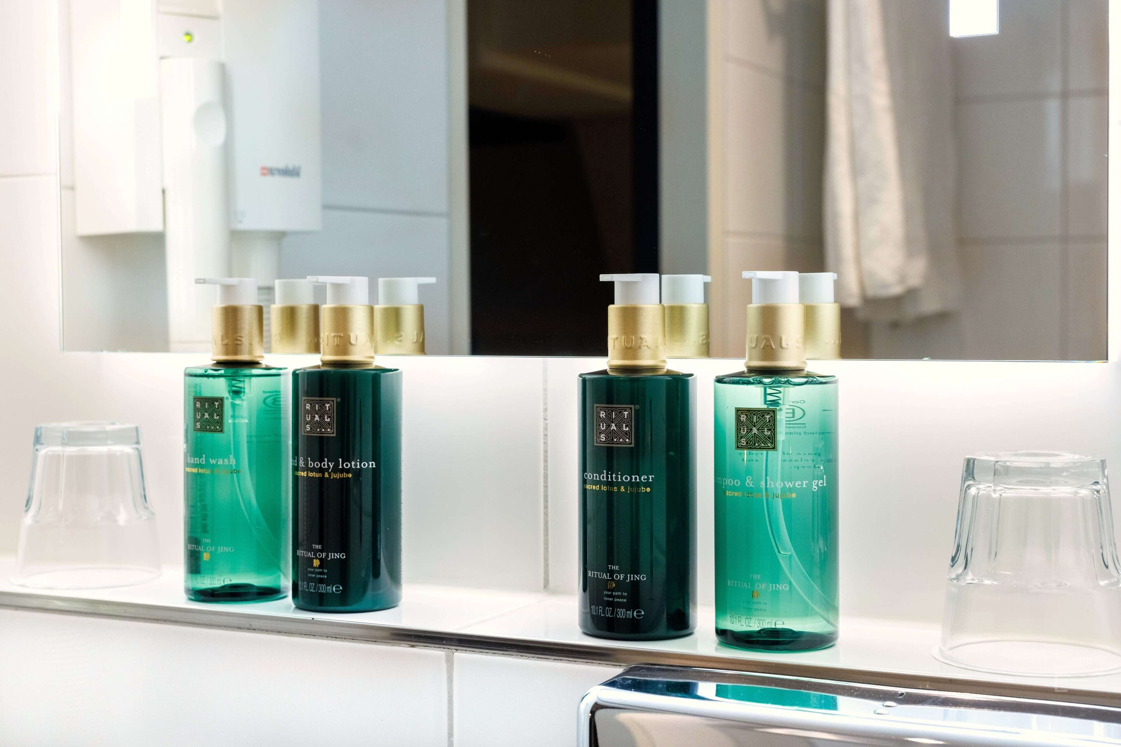 superior room, 2 single beds | bathroom | eco-friendly toiletries, hair dryer, towels, soap