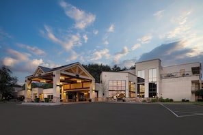 Exterior - Holiday Inn Resort Lake George - Adirondack Area by IHG (Lake George)