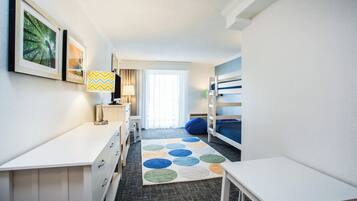 Suite, Multiple Beds, Balcony
