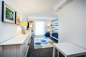 Suite, Multiple Beds, Balcony
