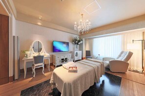 Body treatments, aromatherapy, Swedish massages, facials, reflexology