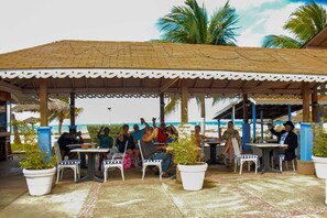 Couples’ dining - Club Ambiance - Adults Only – All Inclusive (Runaway Bay)