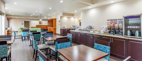 Desayuno completo incluido todos los días