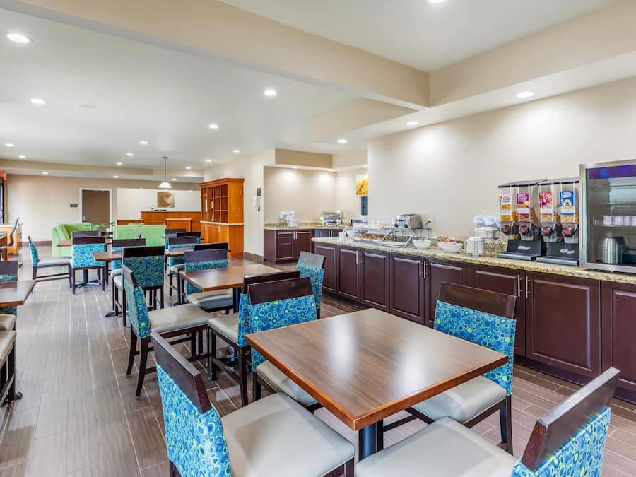 Desayuno completo incluido todos los días