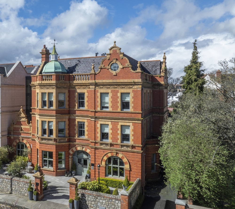 Dylan Hotel, Dublin - an SLH Hotel by null