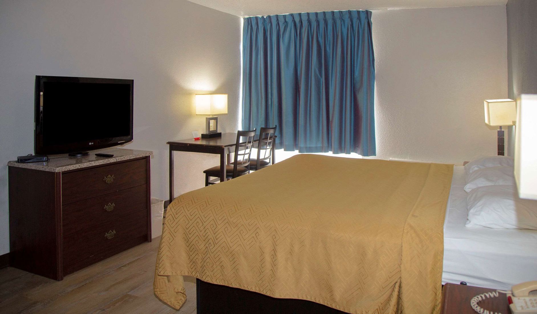 Bureau, Wi-Fi gratuit, draps fournis