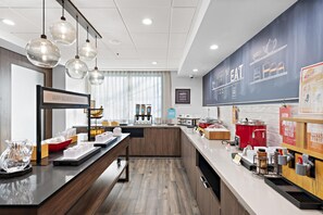 Breakfast area - Hampton Inn by Hilton Los Angeles Airport LAX (Inglewood)