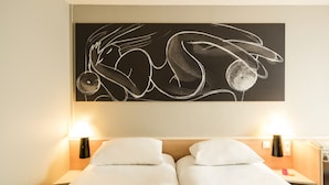 Kamar Twin Standar, 2 Tempat Tidur Twin