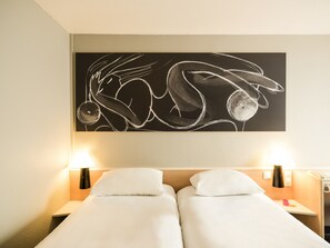 Standard Twin Room, 2 Twin Beds | Premium bedding, desk, blackout drapes, soundproofing