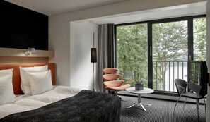 Executive Room, Partial Bay View, Annex Building | ميني بار وخزنة داخل الغرفة ومكتب ومكواة/لوح كي