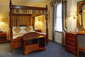 Superior Room, 1 Double Bed, Non Smoking (Four Poster Bed) | Minibar, in-room safe, desk, iron/ironing board - Best Western PLUS Old Tollgate Hotel (Steyning)