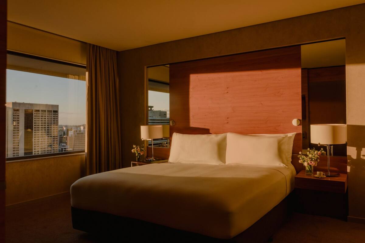 Premium Suite, 1 Bedroom, Club lounge access (High Floor) | Premium bedding, minibar, in-room safe, desk
