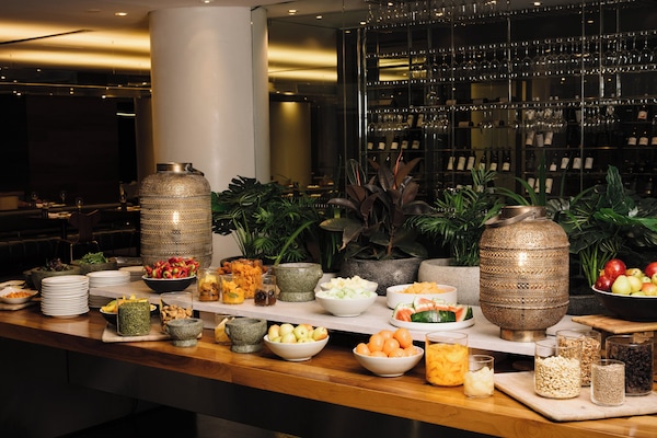 Breakfast, lunch and dinner served