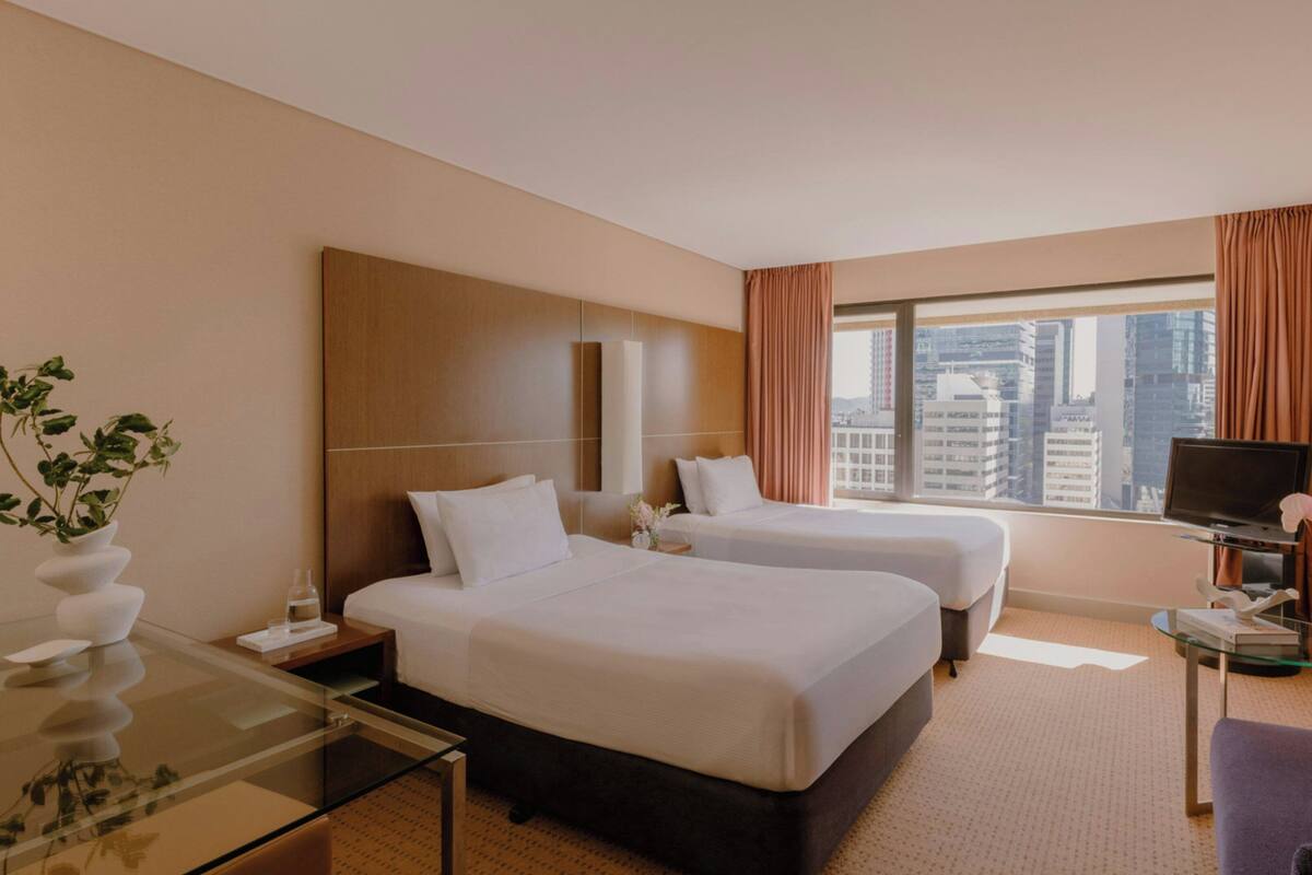 Premium bedding, minibar, in-room safe, desk